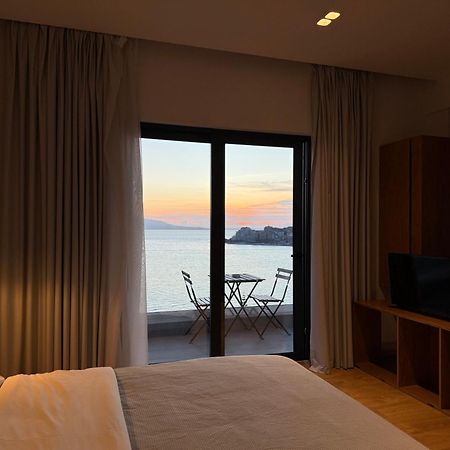Kanes Bohemian Boutique Hotel Sarandë エクステリア 写真