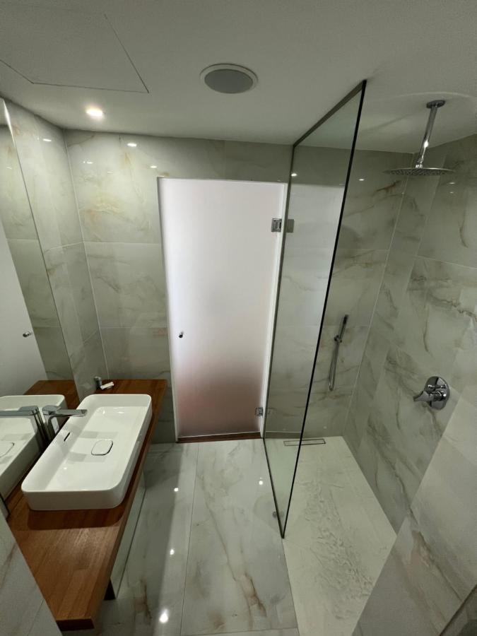 Kanes Bohemian Boutique Hotel Sarandë エクステリア 写真