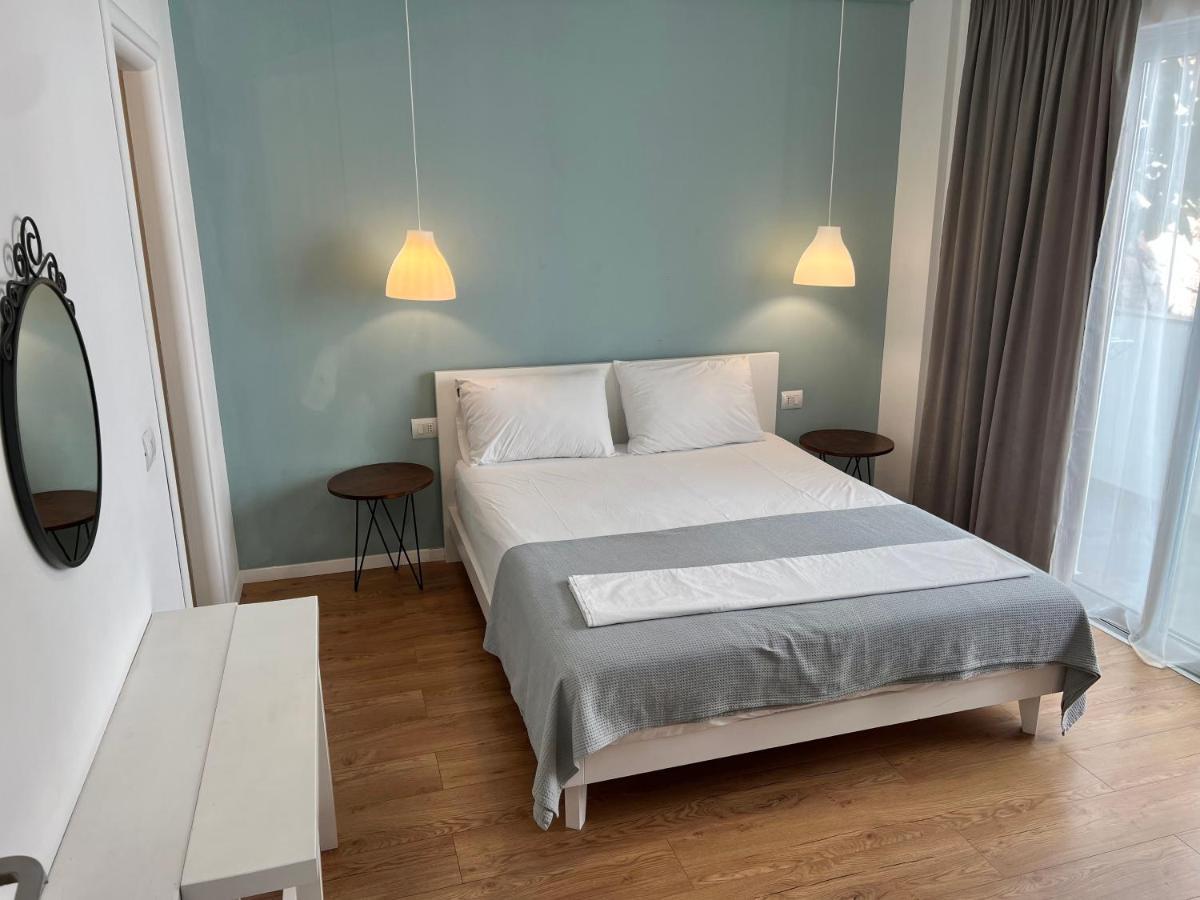 Kanes Bohemian Boutique Hotel Sarandë エクステリア 写真